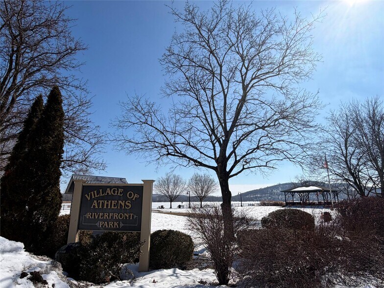 More Photos Of 8874 US Route 9W, Athens Office Residential For Sale