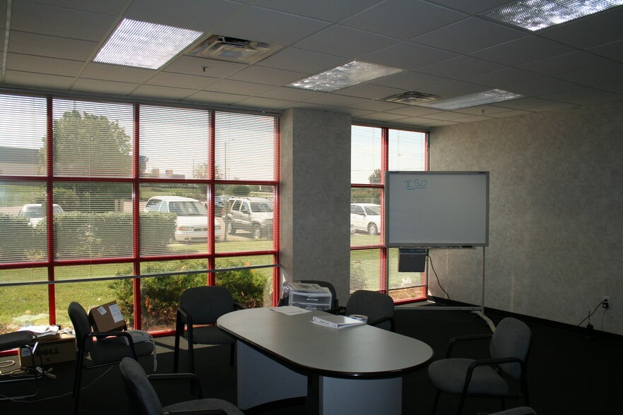 More Photos Of 250 Mitch McConnell Way, Bowling Green Industrial For Sale