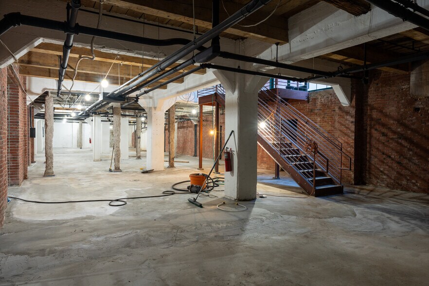 More Photos Of 1008-1010 Arch St, Philadelphia Apartments For Lease