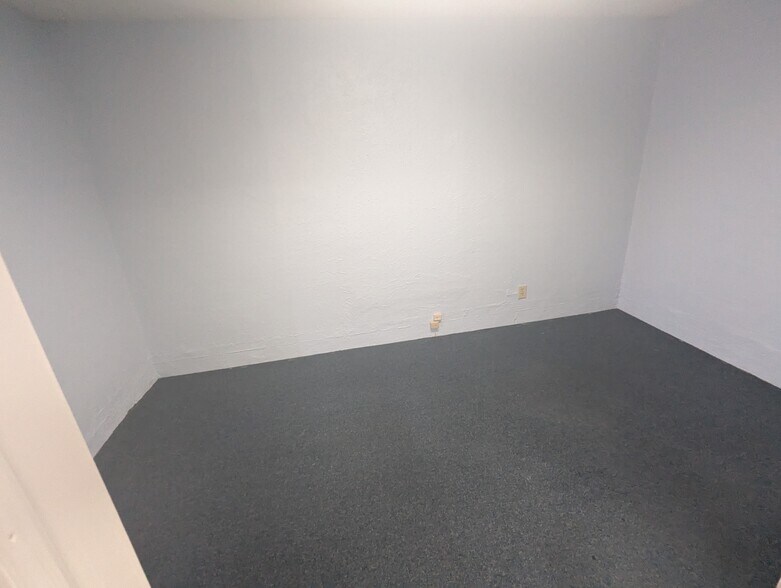 More Photos Of 1416-1418 Franklin St, Michigan City Storefront Retail Residential For Sale