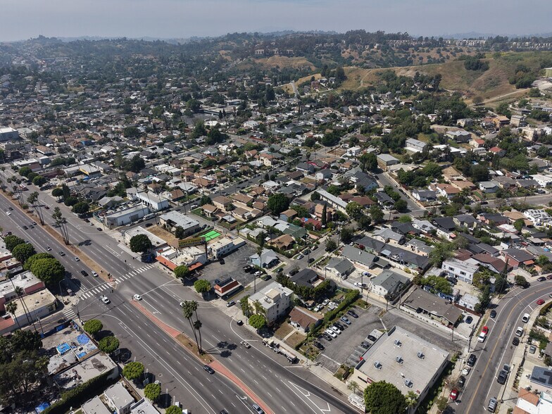 More Photos Of 5073 Huntington Dr N, Los Angeles Apartments For Sale