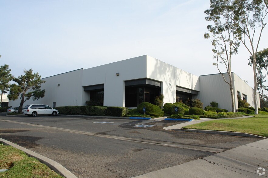 More Photos Of 1011-1031 Avenida Acaso, Camarillo Manufacturing For Lease