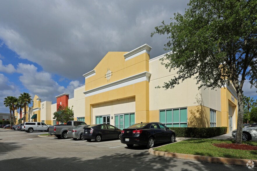 More Photos Of 2253 Vista Pky, West Palm Beach Unknown For Lease