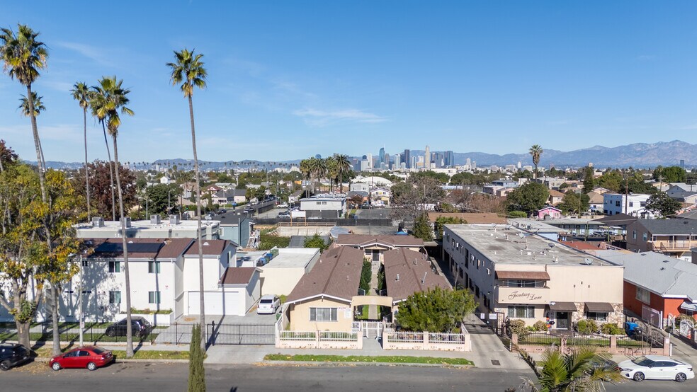 More Photos Of 871 E 49th St, Los Angeles Apartments For Sale