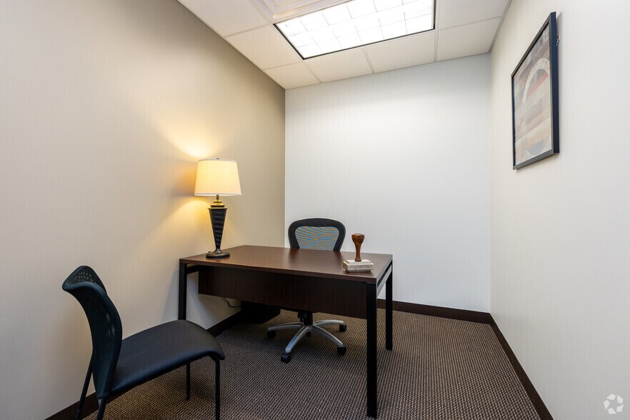 Photo of 3rd Floor Ste Office for 1