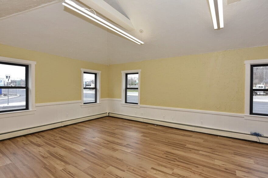 More Photos Of 1432 State Rt 23, Butler Freestanding For Lease