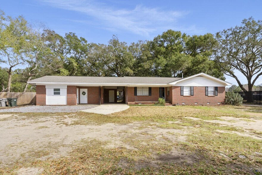 Primary Photo Of 9250 Untreiner Ave, Pensacola Office For Sale