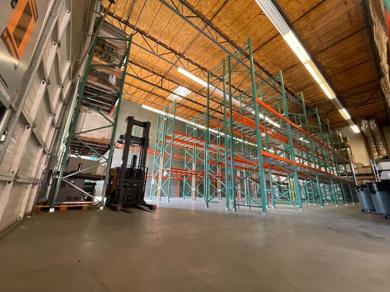 More Photos Of 4020 W Valley Blvd, Walnut Light Distribution For Lease