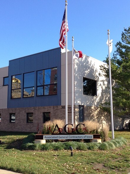 More Photos Of 701 E Court Ave, Des Moines Office For Lease