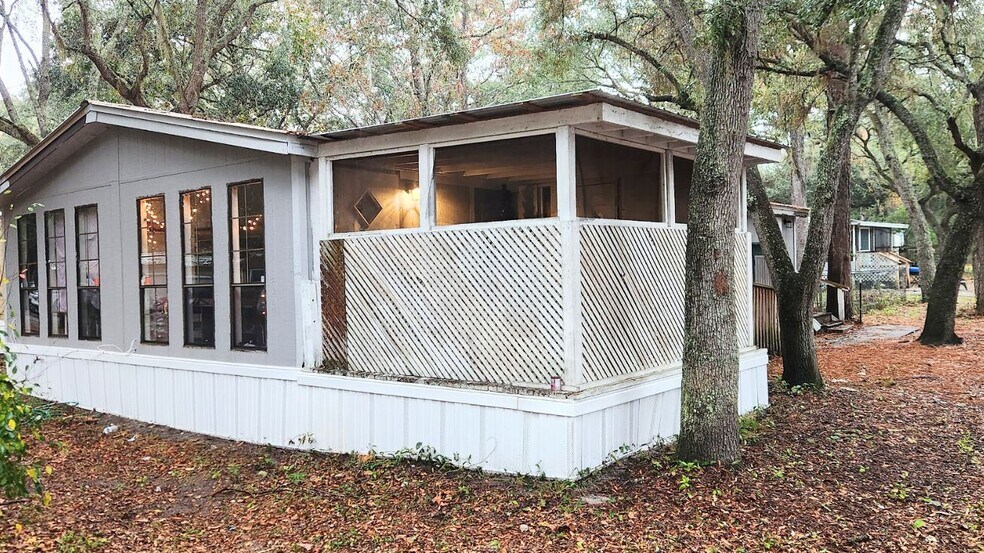 More Photos Of 14455 E Highway 25, Ocklawaha Manufactured Housing Mobile Home Park For Sale
