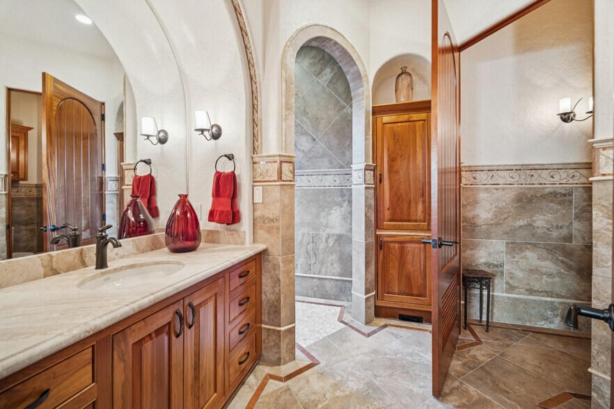 More Photos Of 21538 Mueschke Rd, Tomball Lodge Meeting Hall For Sale