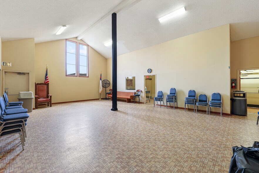 More Photos Of 1415 E Ramsey St, Banning Religious Facility For Lease