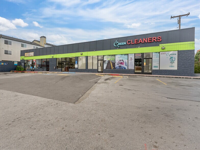 More Photos Of 202-204 E Imperial Ave, El Segundo Storefront For Lease