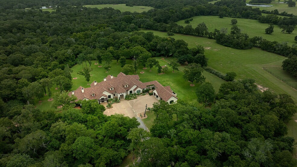 More Photos Of 40693 Center Hill Road rd, Hempstead Specialty For Sale