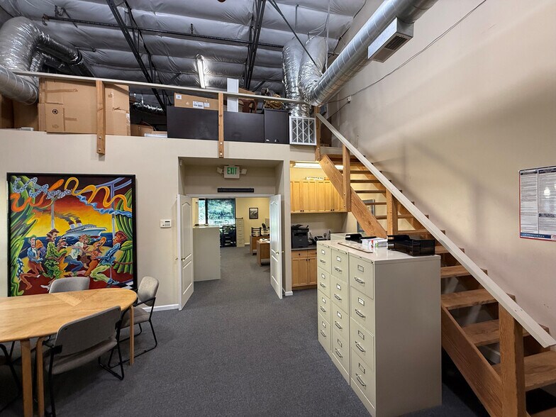 More Photos Of 4328-4330 Redwood Hwy, San Rafael Research And Development For Sale