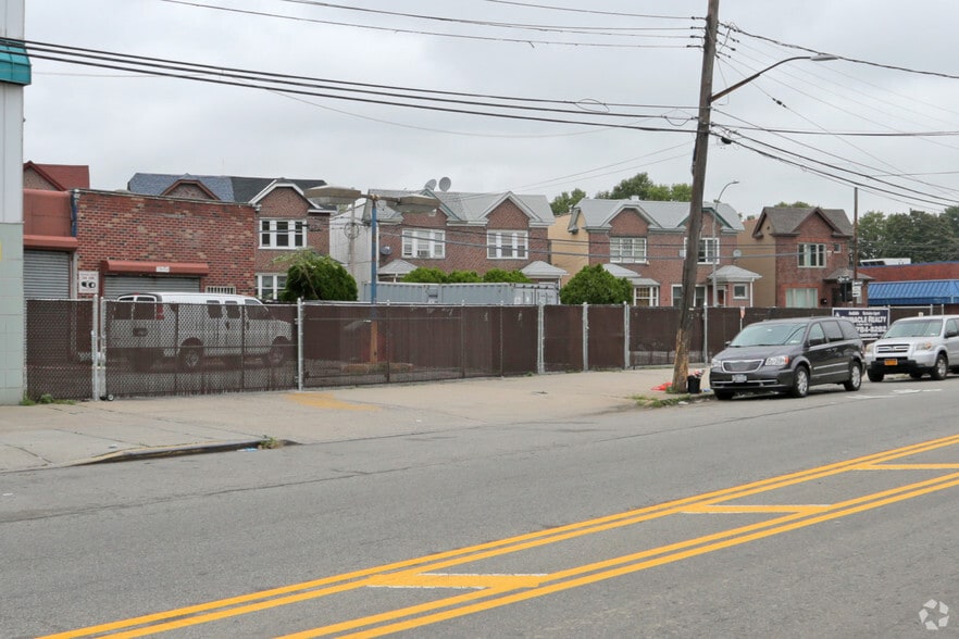 More Photos Of 7959 Cooper Ave, Glendale Auto Repair For Sale