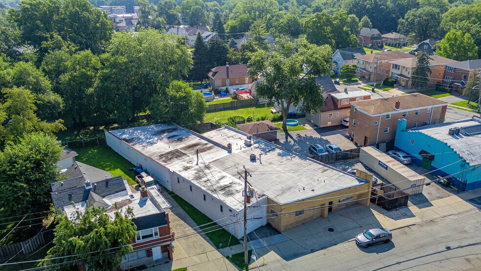 More Photos Of 13039 S Division St, Blue Island Manufacturing For Sale