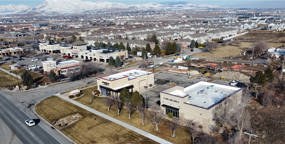 More Photos Of 1453 Summer Village Rd, Saratoga Springs Storefront Retail Office For Sale