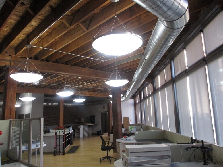 More Photos Of 614 N 11th St, Saint Louis Office For Sale