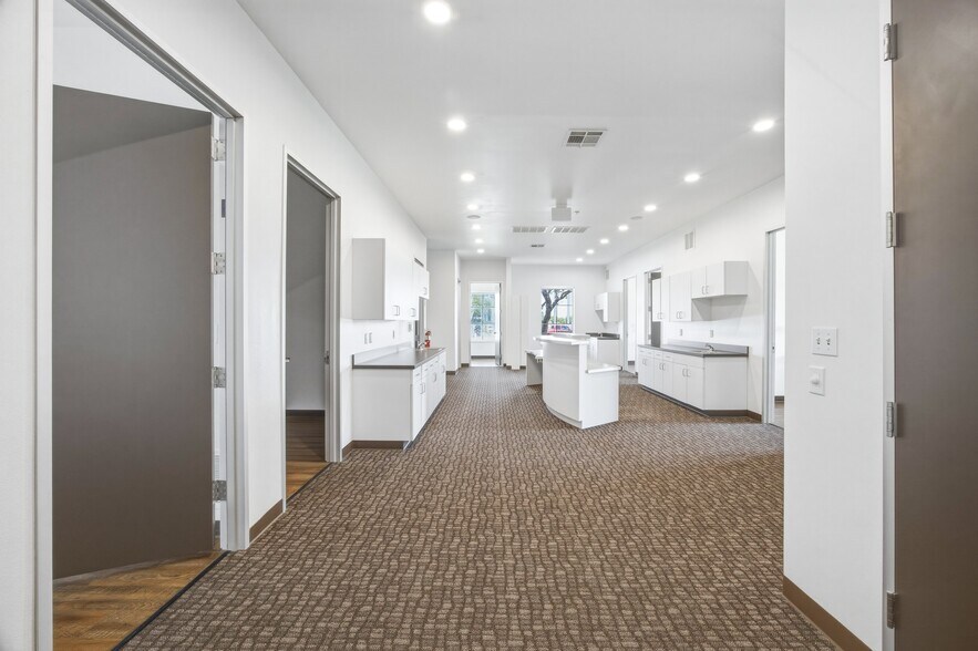 More Photos Of 12171 W Parmer Ln, Cedar Park Medical For Lease