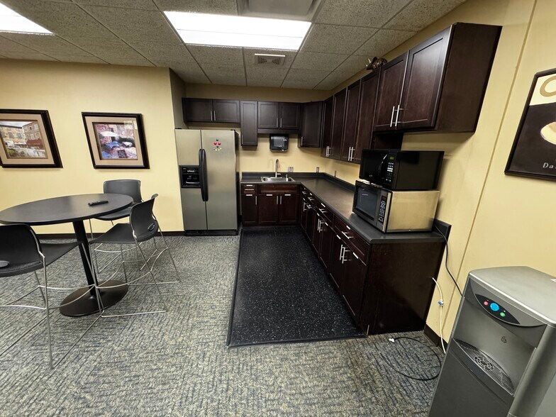 More Photos Of 10300 W 103rd St, Overland Park Office For Sale