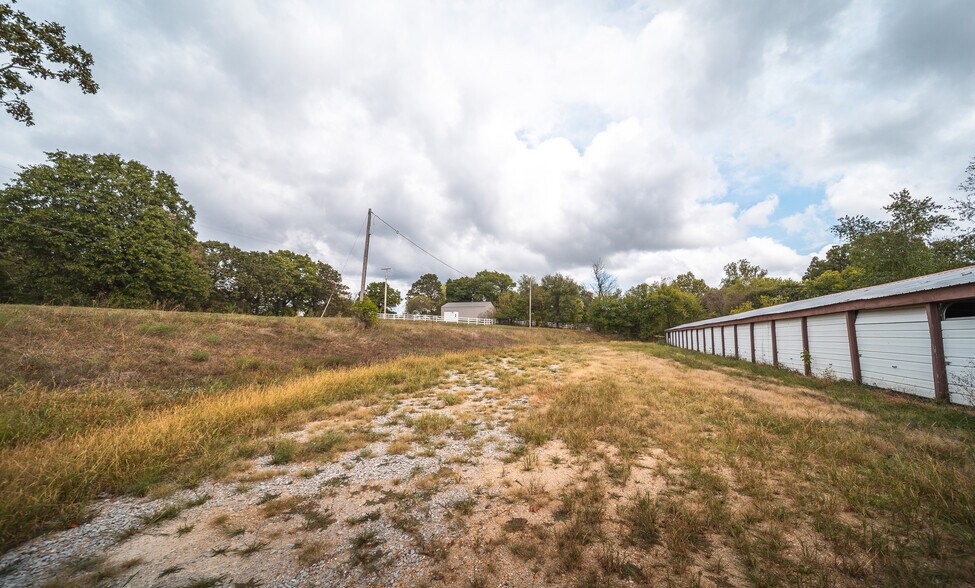 More Photos Of 29176 MO-7, Edwards General Retail For Sale