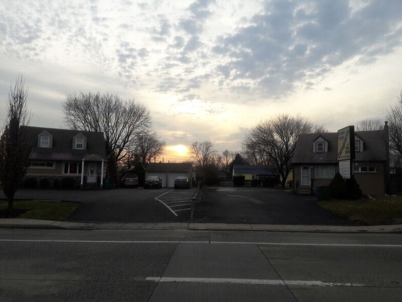 More Photos Of 1303 Veterans Hwy, Bristol Office For Sale