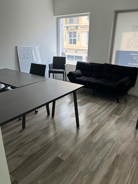 More Photos Of 39 NE 1st Ave, Miami Storefront Retail Office For Lease