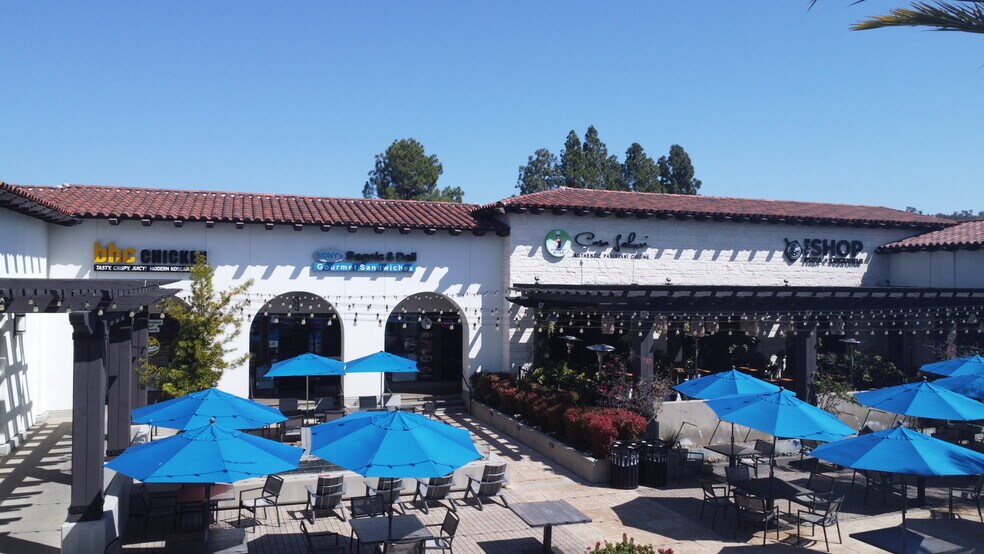More Photos Of 11965-11987 Bernardo Plaza Dr, San Diego Restaurant For Lease