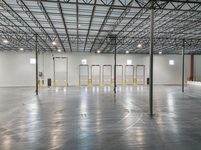 More Photos Of 4800 Chichester Ave, Upper Chichester Warehouse For Lease
