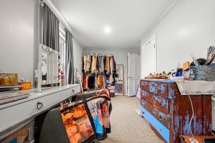 More Photos Of 15 South St, Freeport Apartments For Sale