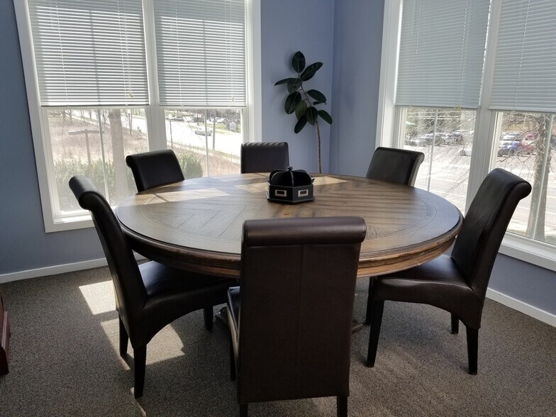 More Photos Of 325 Main St S, Southbury Medical For Lease