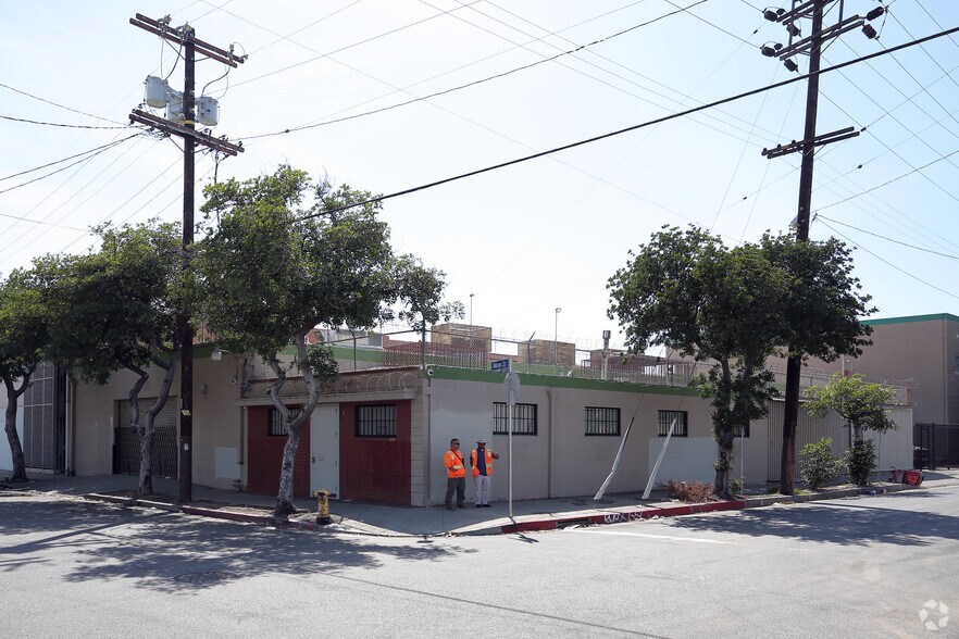 Primary Photo Of 1401 Wilson St, Los Angeles Warehouse For Sale