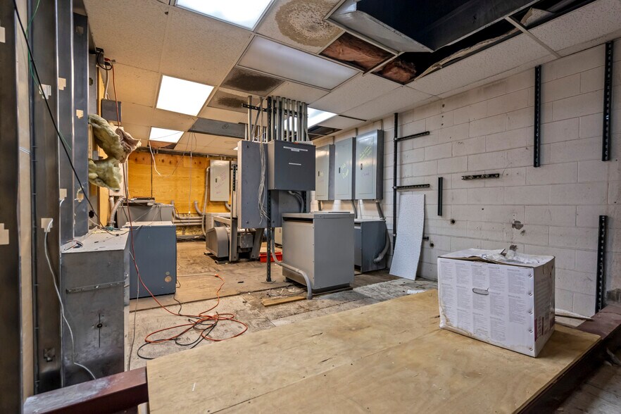 More Photos Of 4985 N 30th St, Colorado Springs Manufacturing For Sale