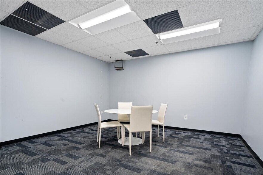 More Photos Of 201 W Carmel Dr, Carmel Theater Concert Hall For Lease