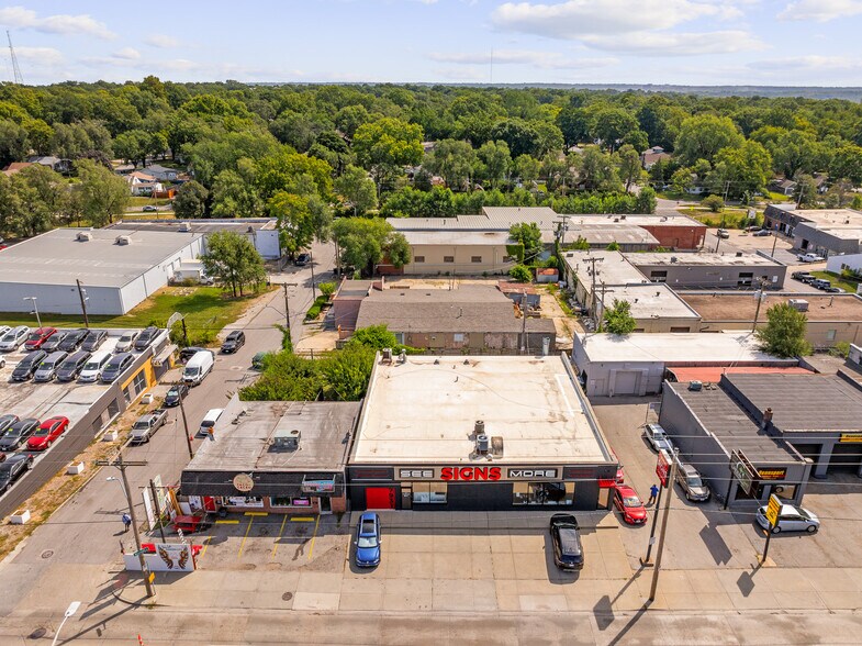 More Photos Of 319 W 79th Ter, Kansas City Warehouse For Lease