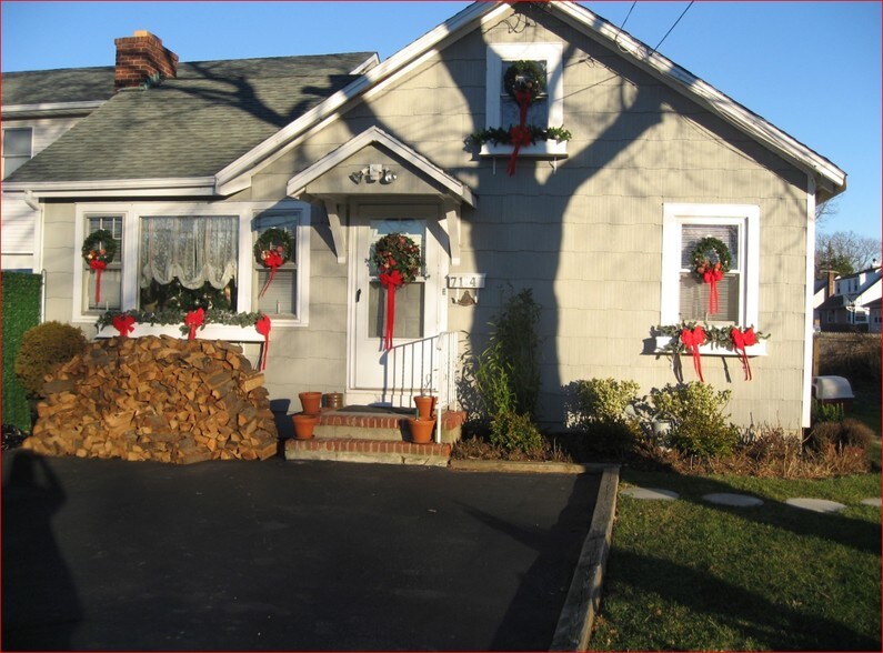 More Photos Of 150 Jerusalem Ave, Massapequa Office For Sale