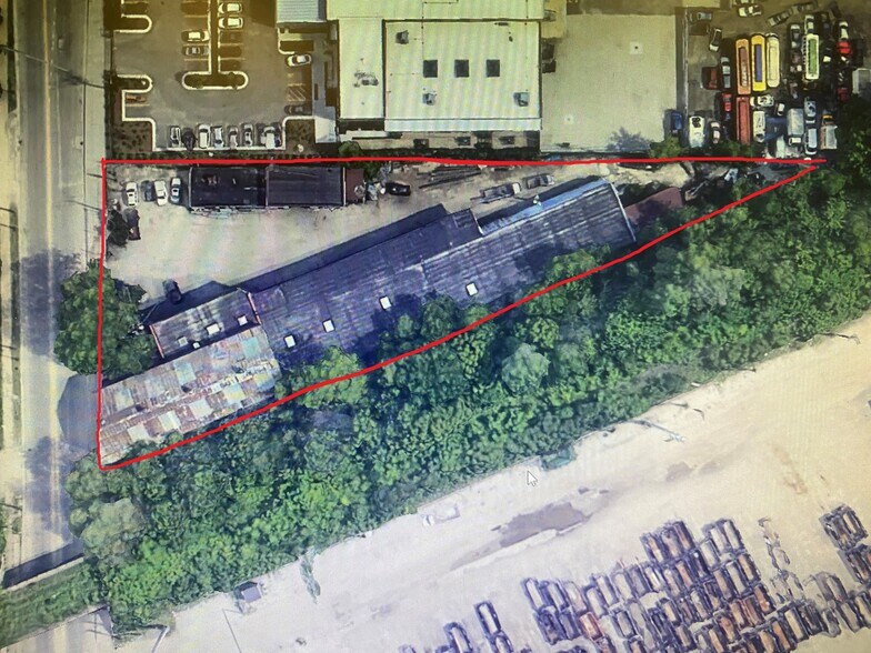 More Photos Of 3123 S California Ave, Chicago Industrial For Sale