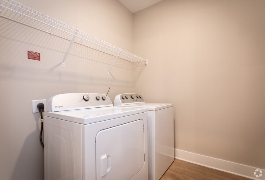 More Photos Of 222 S Main St, Mooresville Apartments For Lease