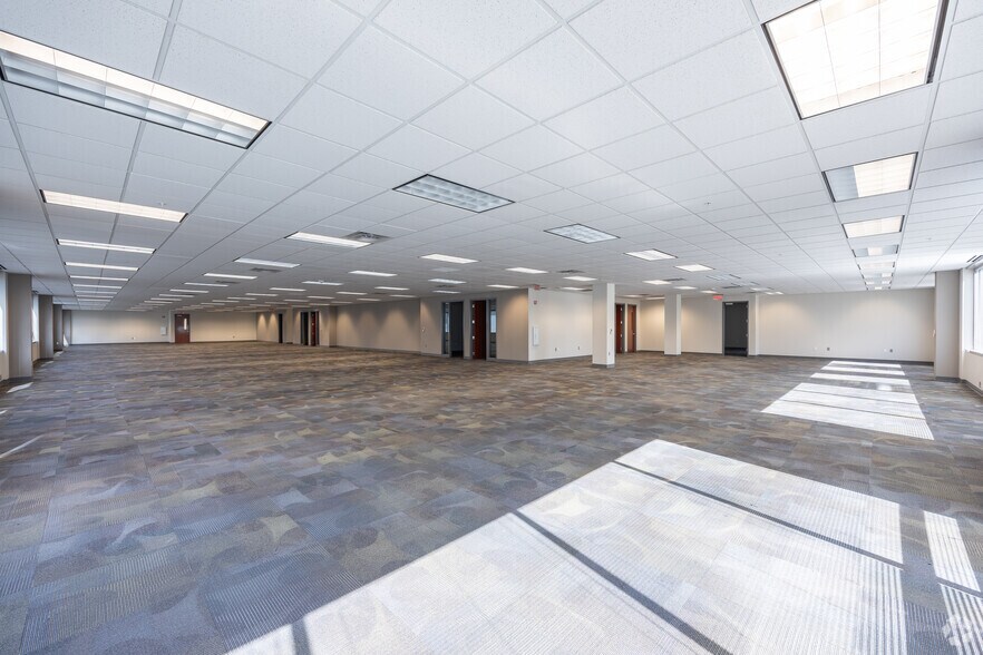More Photos Of 925 North Point Pky, Alpharetta Coworking Space