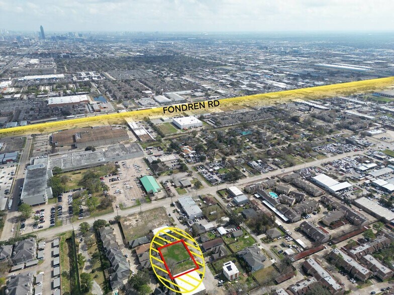 More Photos Of 9228 Kingsville St, Houston Warehouse For Lease