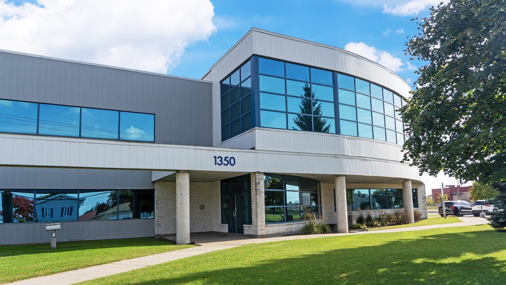 More Photos Of 1350 Ch Saint-Roch, Sorel-tracy Office For Lease