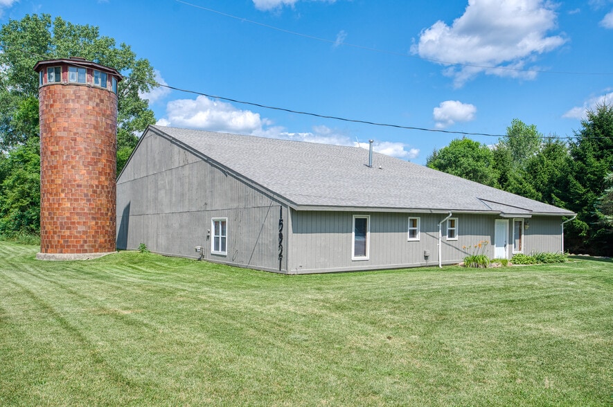 More Photos Of 15921 W M 36, Pinckney Light Distribution For Sale