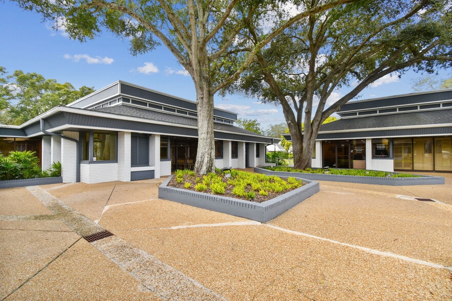 More Photos Of 3910 Northdale Blvd, Tampa Medical For Sale