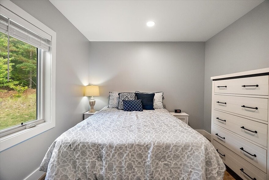 More Photos Of 3943 N Skookum Rd, Luther Hotel For Sale