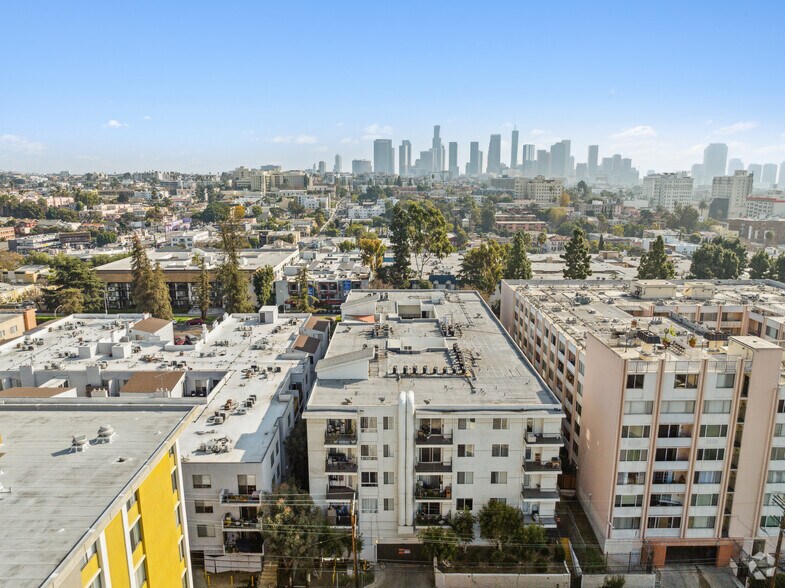 More Photos Of 401 S La Fayette Park Pl, Los Angeles Apartments For Sale