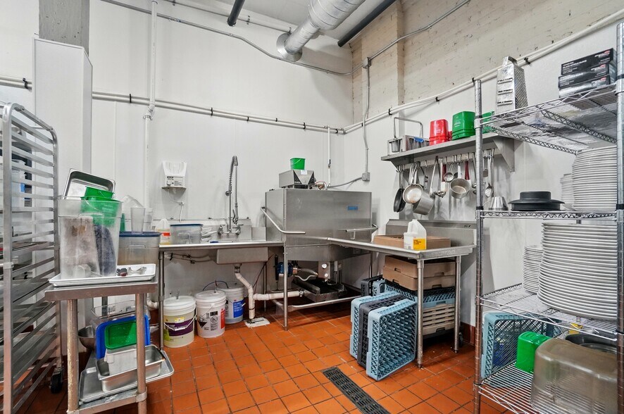 More Photos Of 109 N Hayne St, Monroe Apartments For Sale