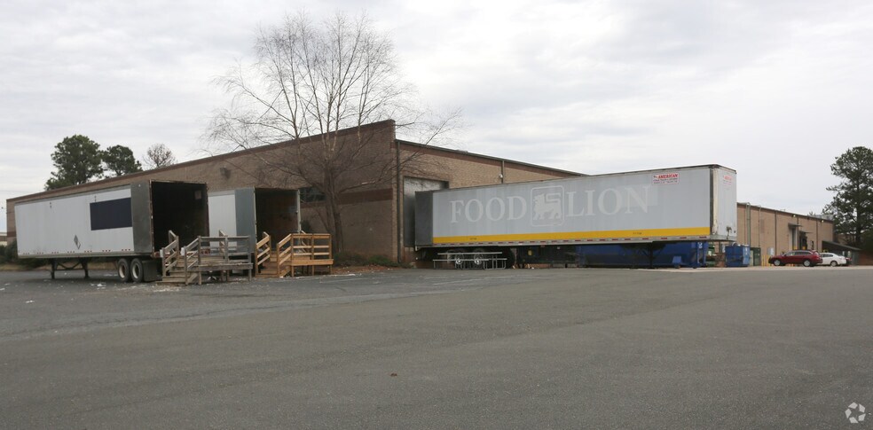 More Photos Of 1403 S Third St, Mebane Warehouse For Lease