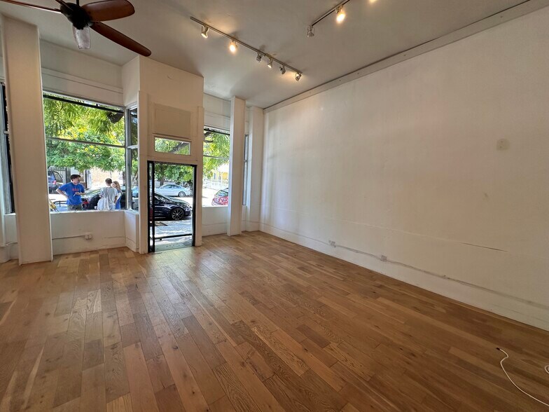More Photos Of 1551 Echo Park Ave, Los Angeles Apartments For Lease
