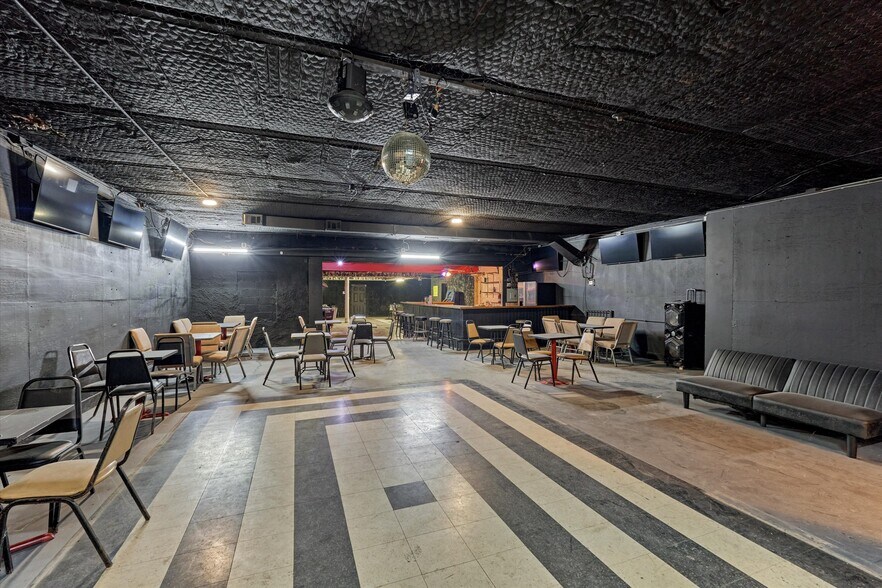 More Photos Of 10935 Aldine Westfield Rd, Houston Bar For Sale